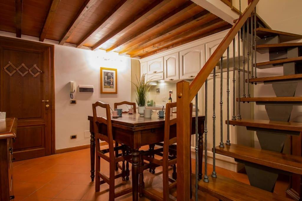Demedici Apt W/ 2Br 1' Walk Uffizi & Ponte Vecchio Apartment Florence Exterior photo