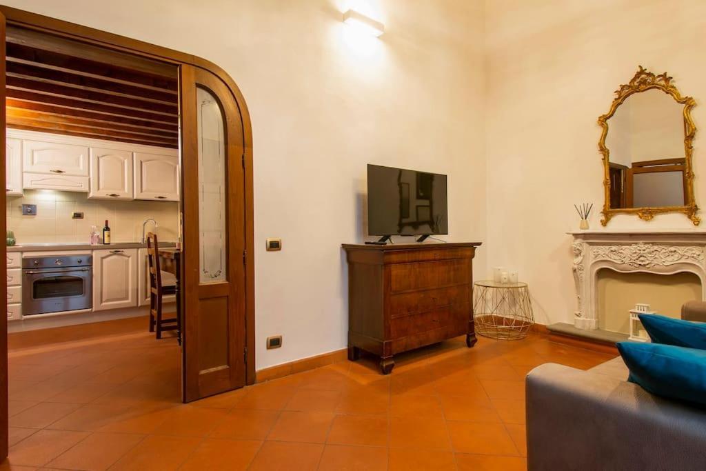 Demedici Apt W/ 2Br 1' Walk Uffizi & Ponte Vecchio Apartment Florence Exterior photo